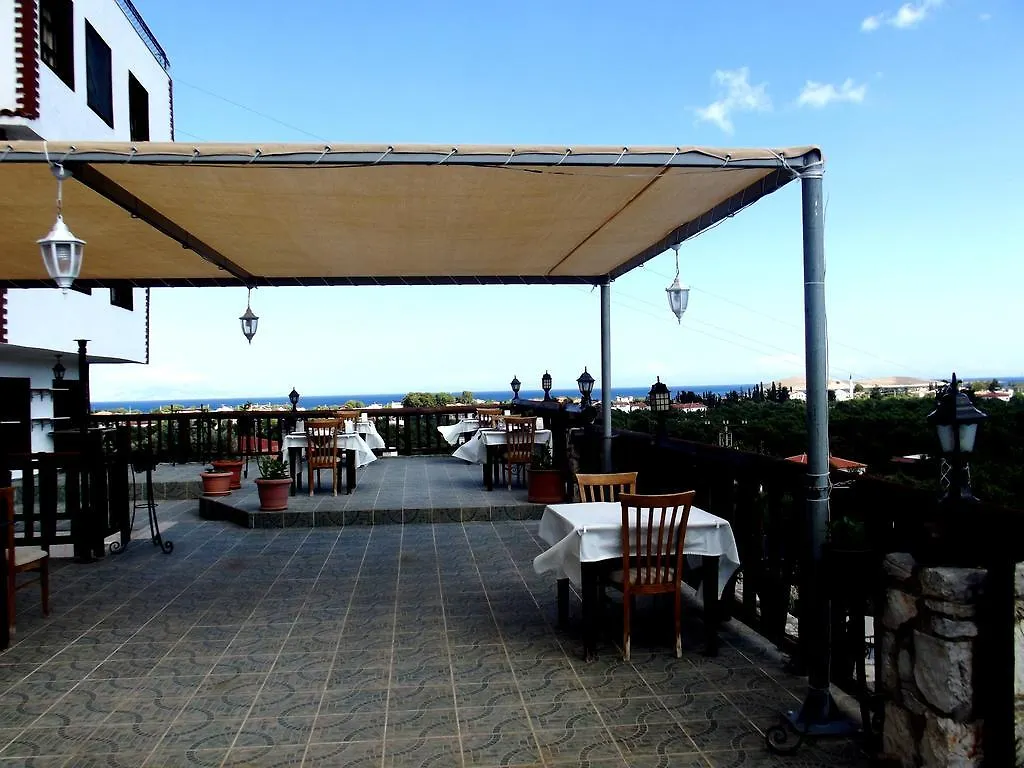 Knidos Hotel ダッチャ 0*,
